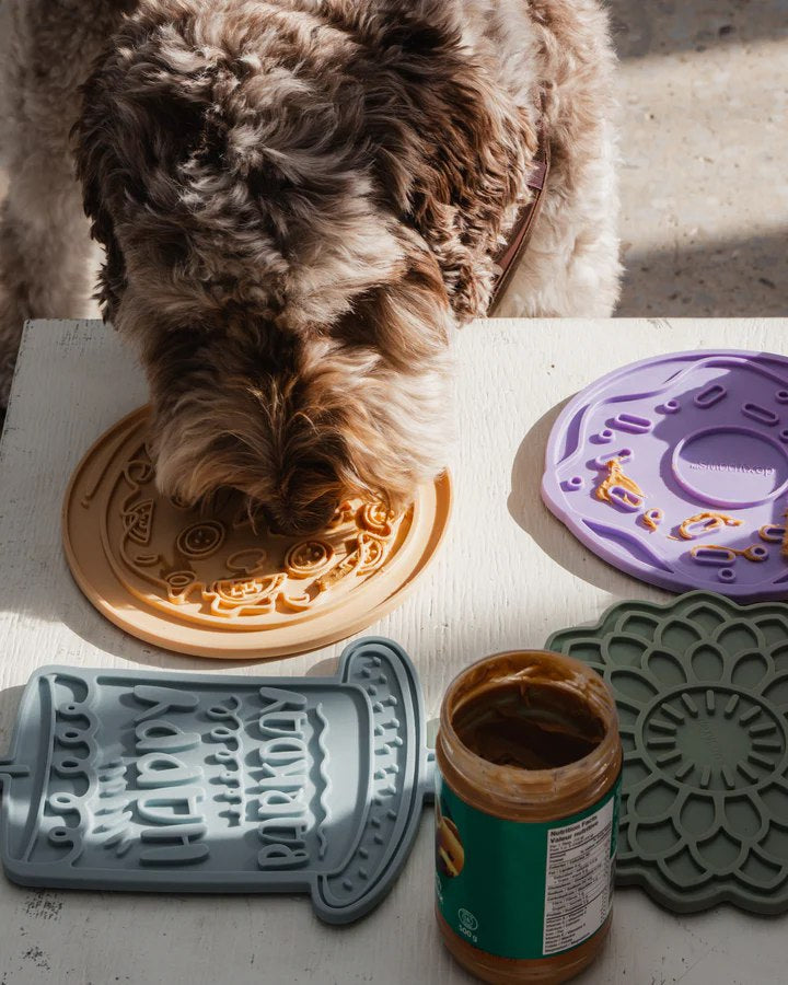 Dexypaws PUP-peroni Enrichment Lick Mat
